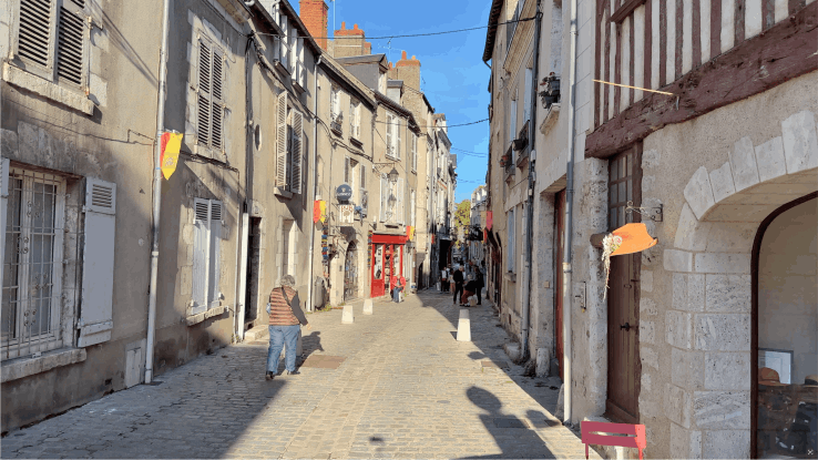 Rue Saint-Lubin, le Quartier de Arts | Blois